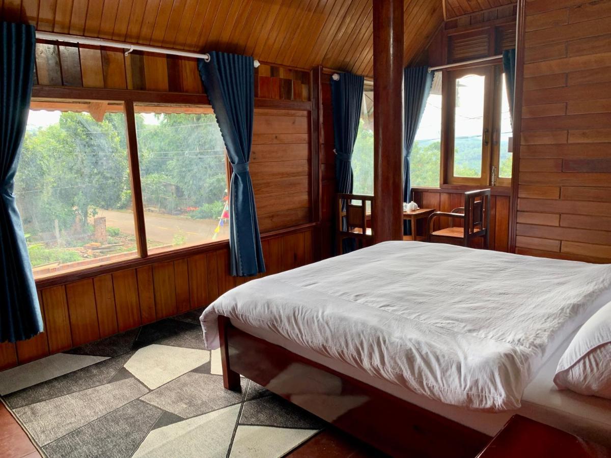 Chan May Homestay Mang Den Kon Von Kla Exterior photo
