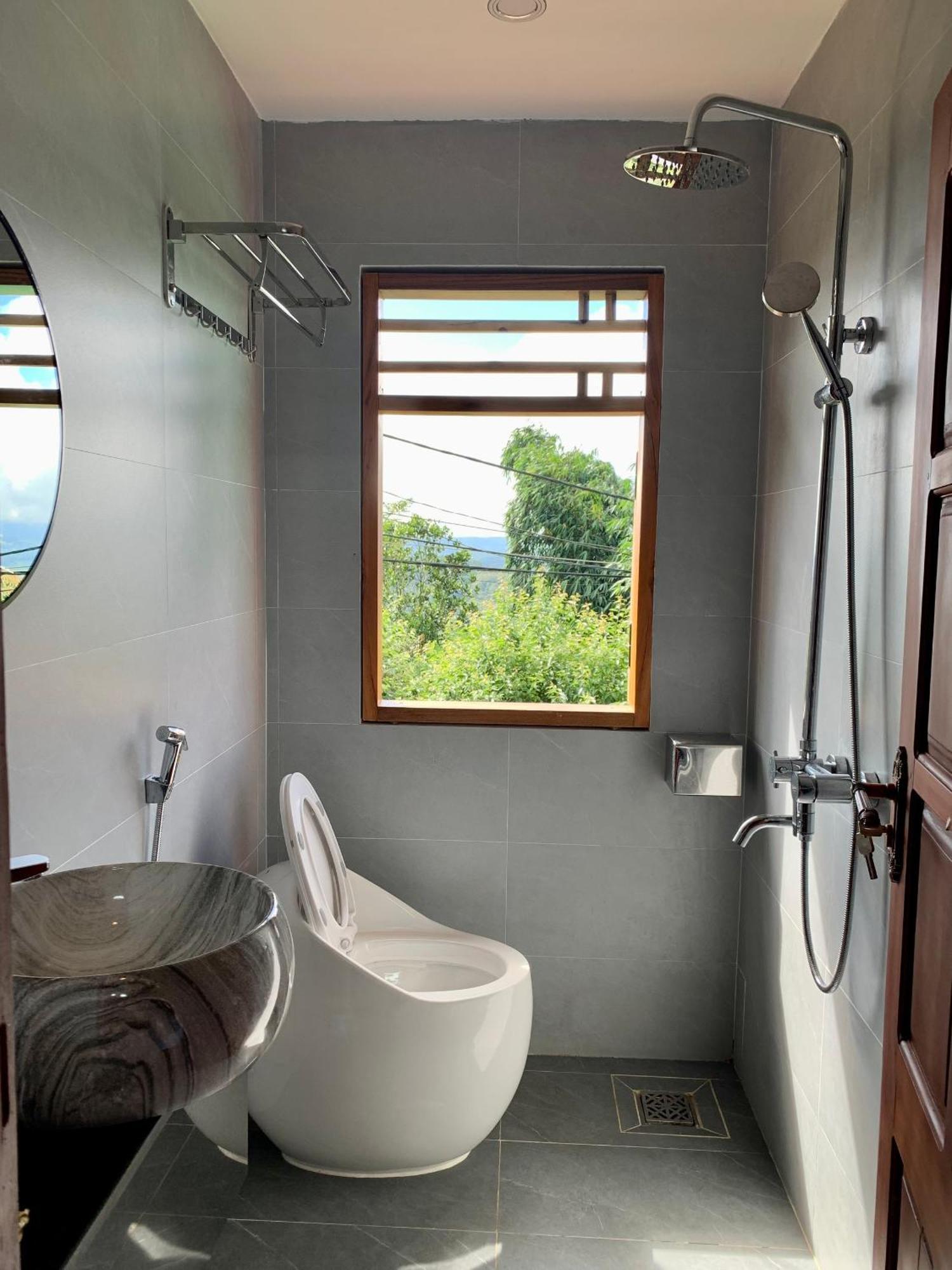 Chan May Homestay Mang Den Kon Von Kla Exterior photo