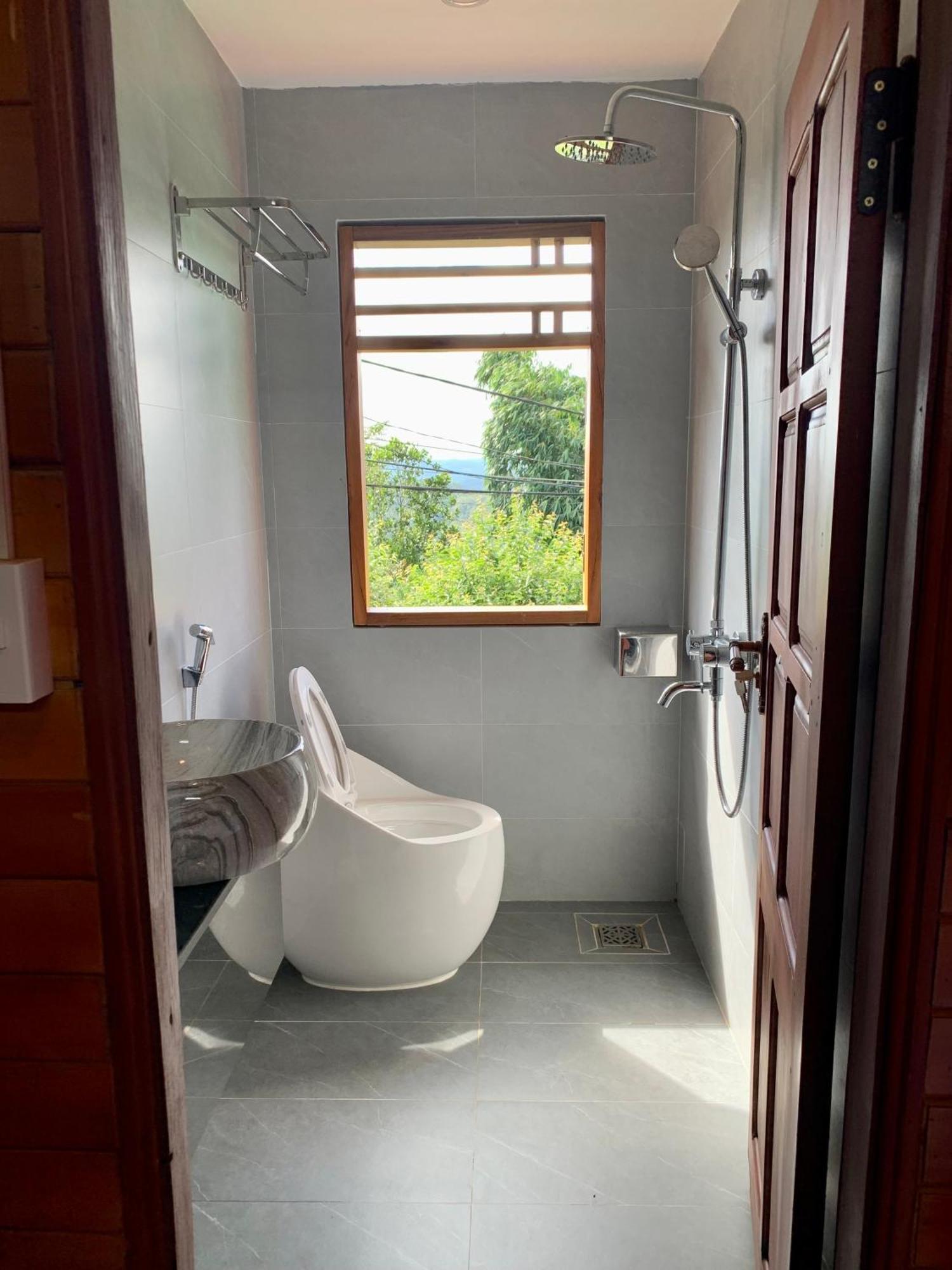 Chan May Homestay Mang Den Kon Von Kla Exterior photo