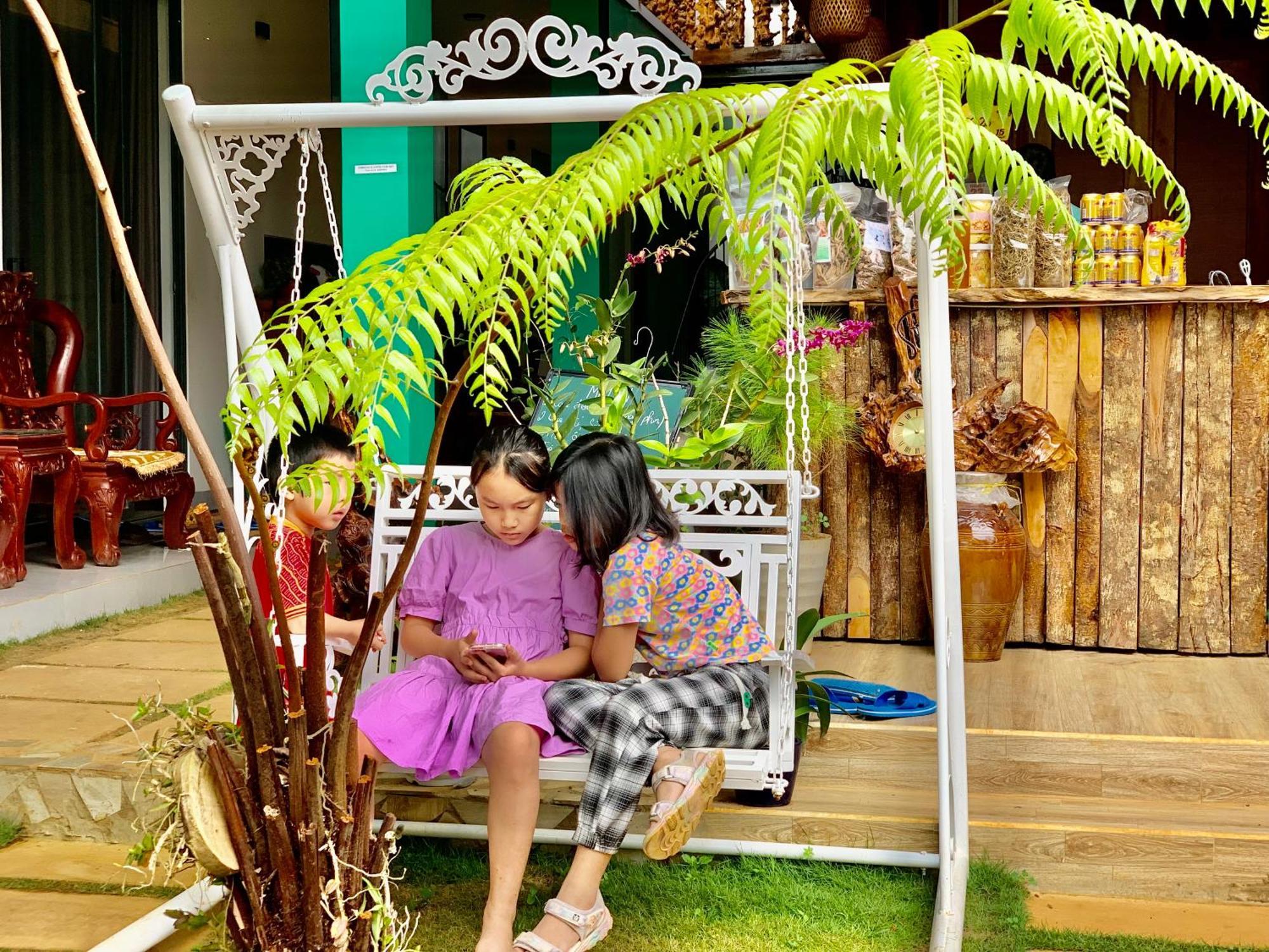Chan May Homestay Mang Den Kon Von Kla Exterior photo